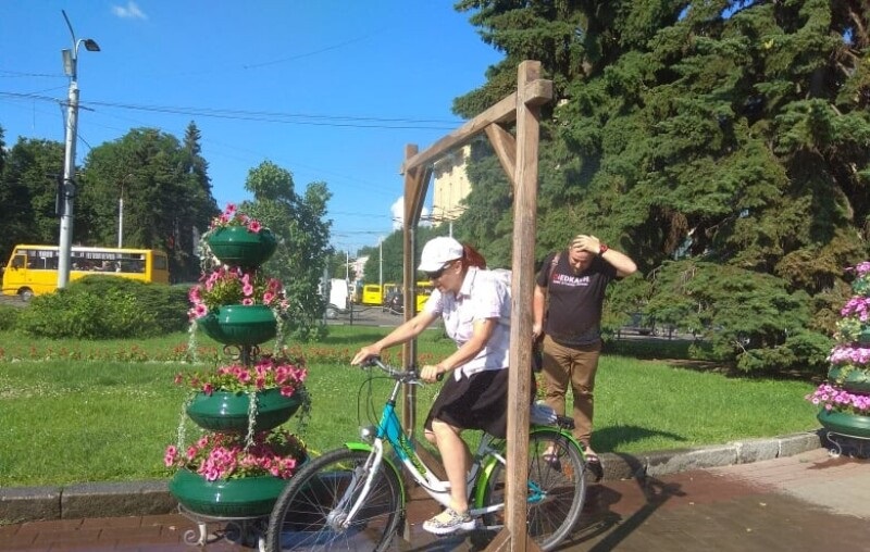 вуличний душ у Луцьку