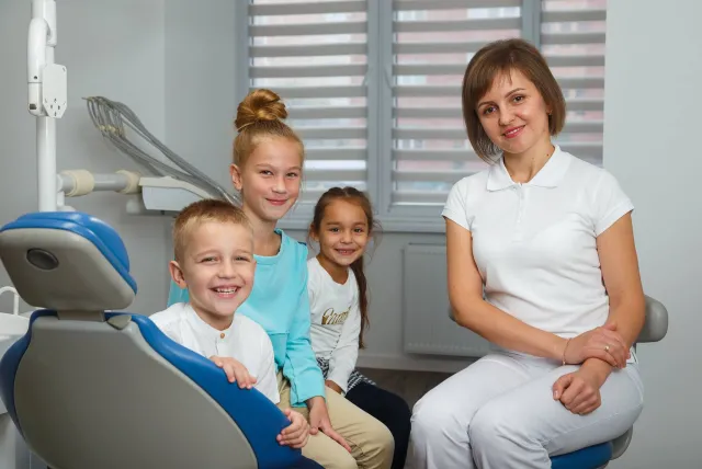 Стоматологічна клініка "Родинна стоматологія dr. Karaim" — фото 1