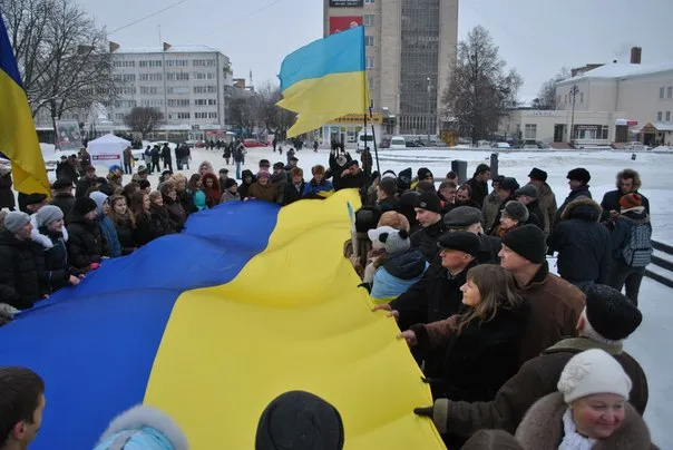 Сьогодні лучани зберуться у «Живий ланцюг» — фото 2