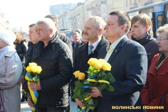 Панахида та покладання квітів до пам’ятника Тараса Григоровича Шевченка (Фоторепортаж) + (Відео) — фото 4