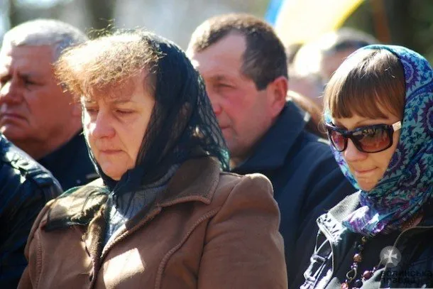 У Луцьку відбулася панахида за загиблими на Майдані 40 днів тому (Фоторепортаж) — фото 8