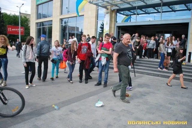 У ценрі Луцька відбудеться «сміттєвий» флешмоб (Фоторепортаж) + (Відео) — фото 6