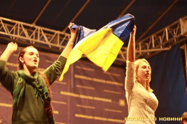 Флешмоб гурту «С.К.А.Й» у Луцьку (Фото) + (Відео) — фото 2