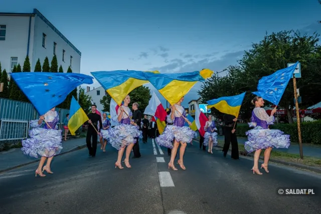 "Нєх жиє Україна!" - поляки під час  міжнародного фестивалю духових оркестрів — фото 4