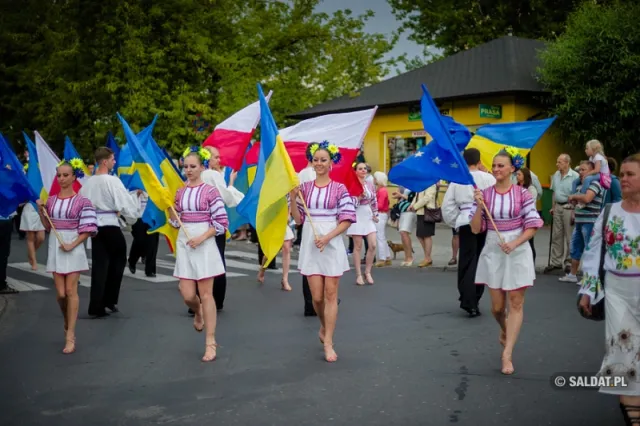 "Нєх жиє Україна!" - поляки під час  міжнародного фестивалю духових оркестрів — фото 6