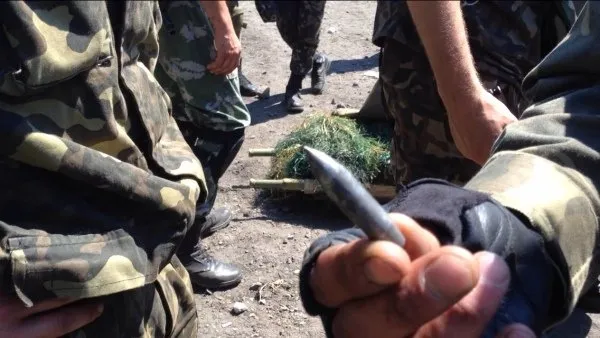 На Донбасі снайпер-терорист вбив українського військового — фото 1