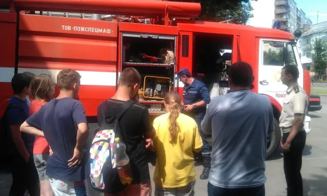 Волинські рятувальники провели зустріч із дітьми, що прибули зі Сходу — фото 1