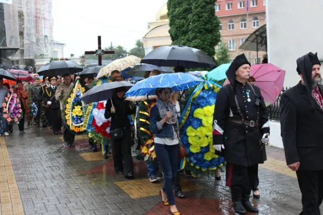 У Луцьку провели в останню путь загиблого айдарівця — фото 1