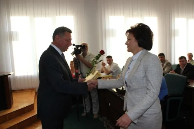 Романюк вручив нагороду волонтеру зі Спілки афганців за допомогу українському війську — фото 2
