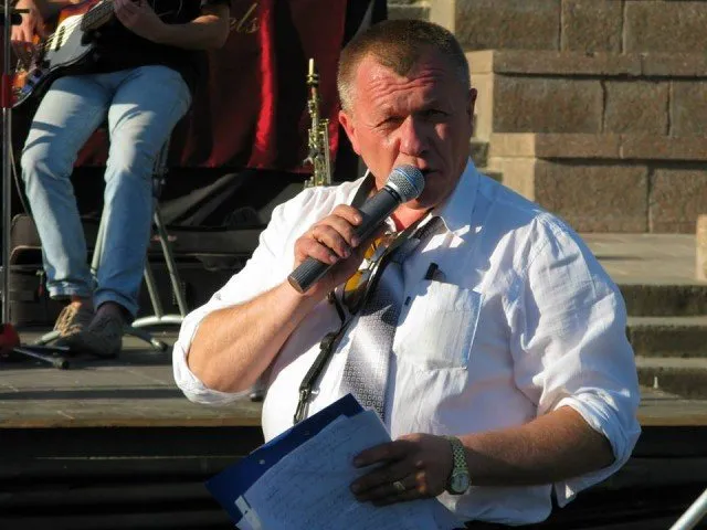 Відомі волинські музиканти потішили тернополян своїм співом та збирали гроші на армію (ФОТО) — фото 2