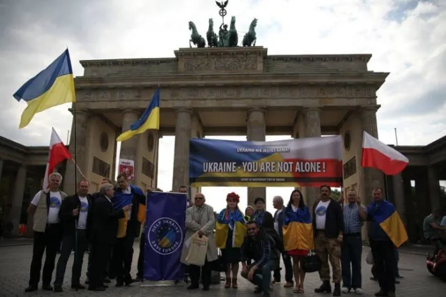 Під час автопробігу Європою волинські самооборонівці зустрілися із євроавтомайданівцями (ФОТО) — фото 4
