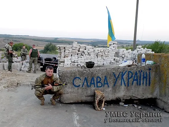 Будні волинських правоохоронців на Сході (ФОТО) (ІНТЕРВ`Ю) — фото 3