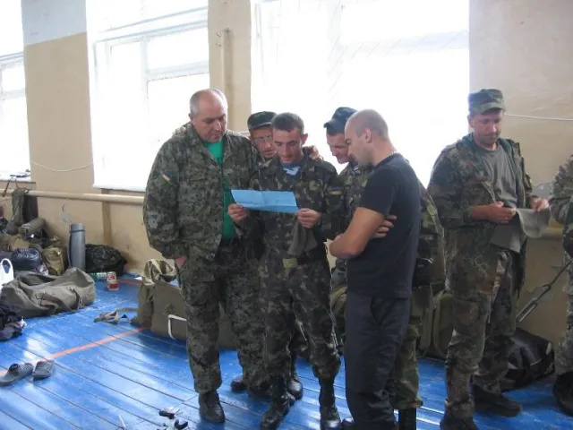 Волинські бійці, що воюють на Луганщині, отримали подарунки від своїх земляків — фото 2