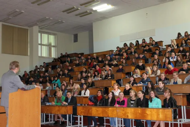Садовий запрошує волинських студентів на стажування у Львівську міську раду — фото 2