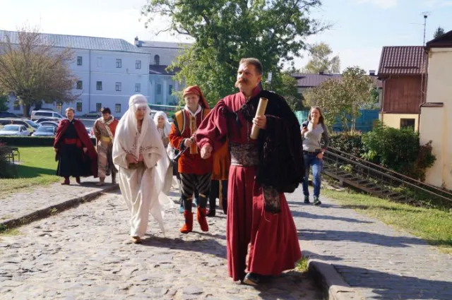У Луцьку - виставка «Портрети правителів та відомих діячів Великого князівства Литовського» — фото 1
