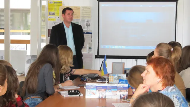 У Луцьку молодь застерігали від сучасного рабства — фото 1