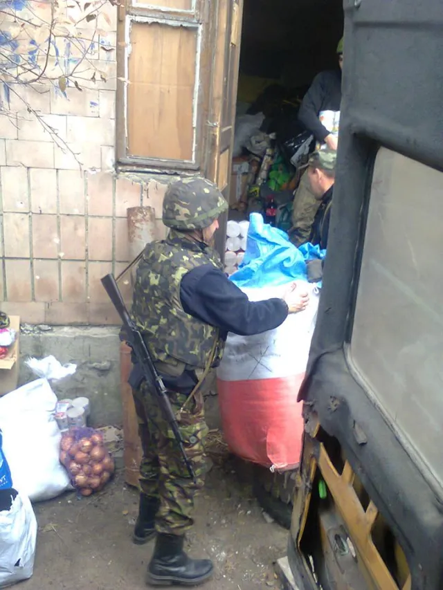 " В повітрі відчувався запах війни", - спогади автомайданівців про поїздку в Піски — фото 1
