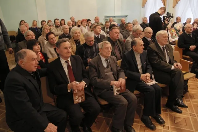 У Волинському краєзнавчому музеї презентували книгу відомого журналіста та письменника (Фото) — фото 4