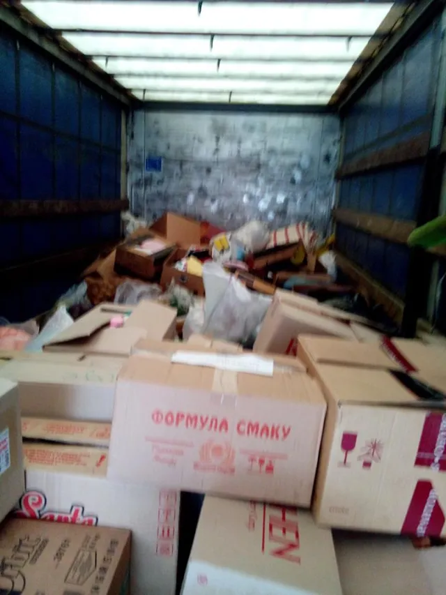 Волинські волонтери відвезли 5 тонн «гуманітарки»  дітям на Схід (ФОТО) — фото 2
