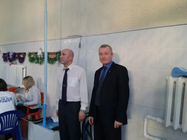 У центральному басейні Луцька відбулися новорічні змагання з плавання (Фото) — фото 1