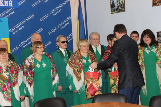 До Луцькради завітав аматорський колектив Волинської обласної організації УТОС (Фото) — фото 1