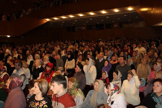 У Палаці культури відбувся 21-й благодійний концер для дітей-сиріт (Фото) — фото 4