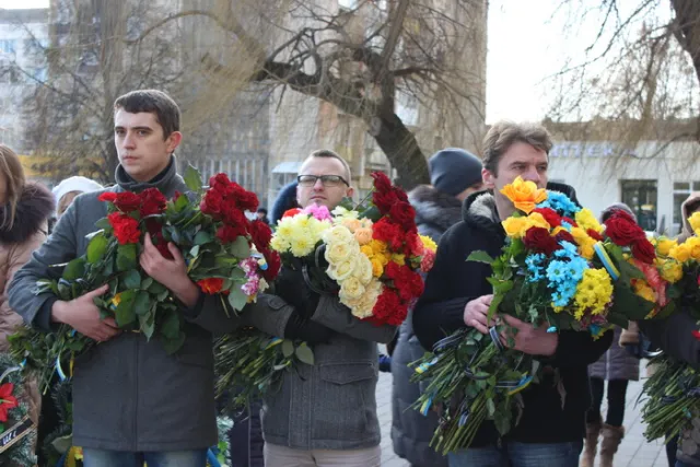 Лучани попрощалися з загиблим військовослужбовцем Олександром Войчуком (Фоторепортаж) — фото 4