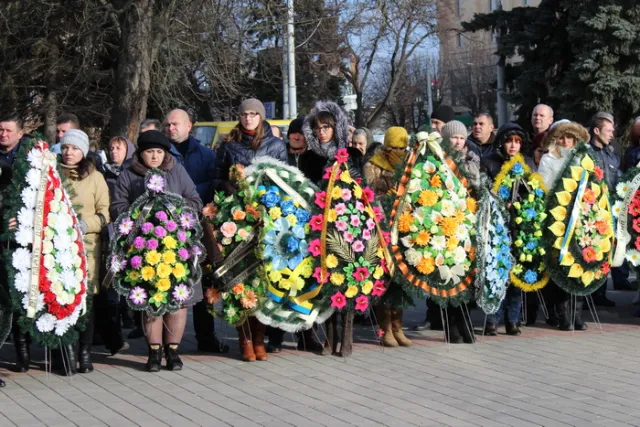 Лучани попрощалися з загиблим військовослужбовцем Олександром Войчуком (Фоторепортаж) — фото 6