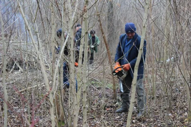 У центральному парку культури і відпочинку імені Лесі Українки відбулася екологічна акція (Фото) — фото 2