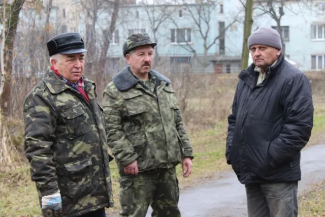 У центральному парку культури і відпочинку імені Лесі Українки відбулася екологічна акція (Фото) — фото 4