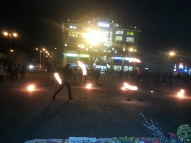 У Луцьку пройшов весняний благодійний ярмарок для підтримки бійців 14 бригади (фото) — фото 3