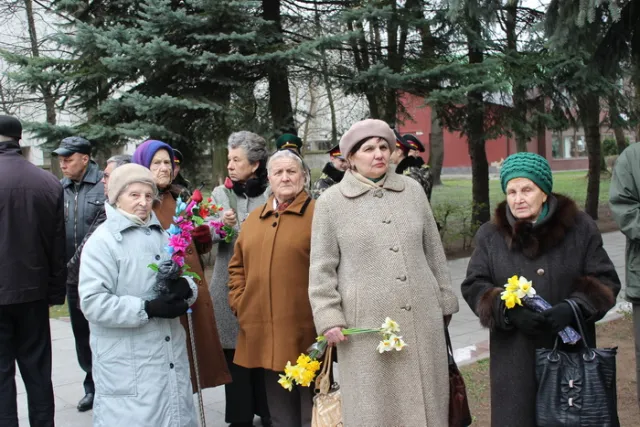 У Луцьку вшанували пам'ять в’язнів фашистських концтаборів (фото) — фото 1
