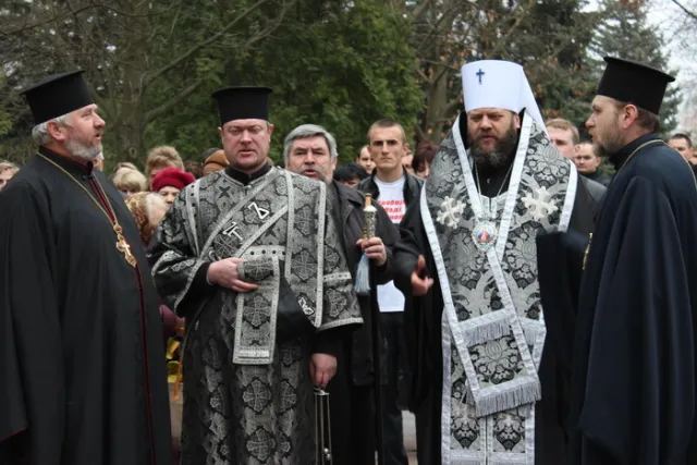 У Луцьку вшанували пам'ять в’язнів фашистських концтаборів (фото) — фото 3