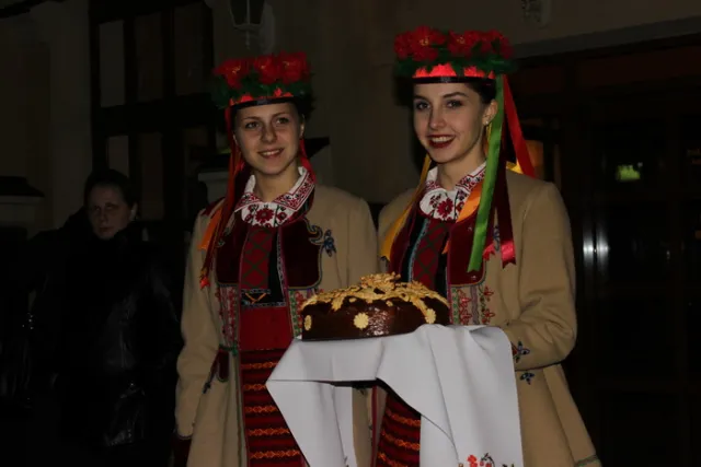 68 дітей з Волновахи зустрінуть Великдень у Луцьку (фото) — фото 1