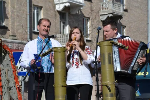 Відбувся благодійний фестиваль патріотичного духу «Вір, Дій, Люби» (фоторепортаж) — фото 6