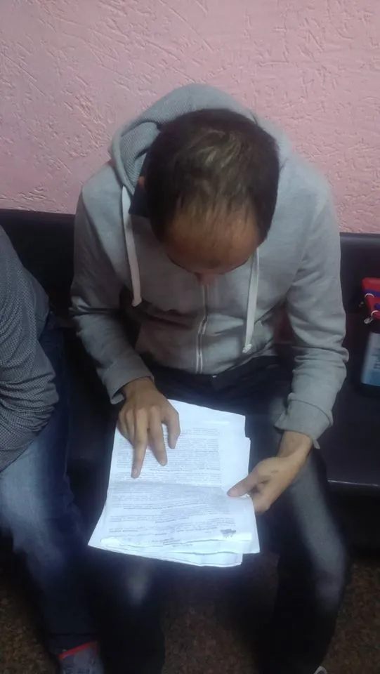 Активісти затримали ще одного псевдоволонтера із Львівщини (фото) + (відео) — фото 2