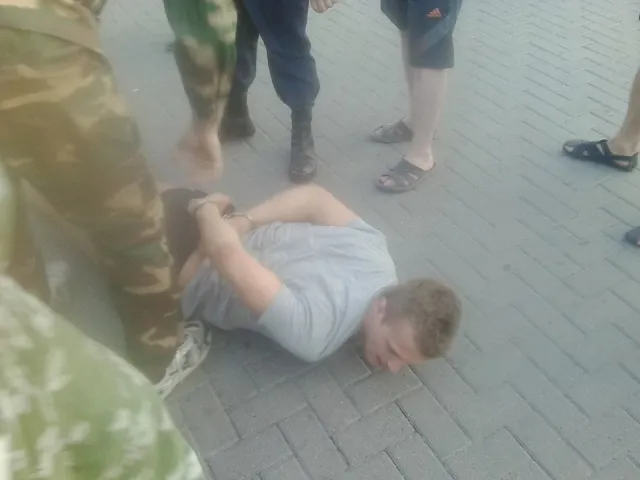 Добровольці із громадського формування «Варта порядку» затримали мажорів-«шумахерів» (фото) — фото 3