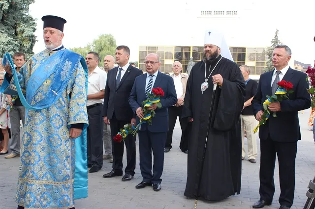 У Луцьку вшановували пам'ять загиблих під Іловайськом героїв — фото 5